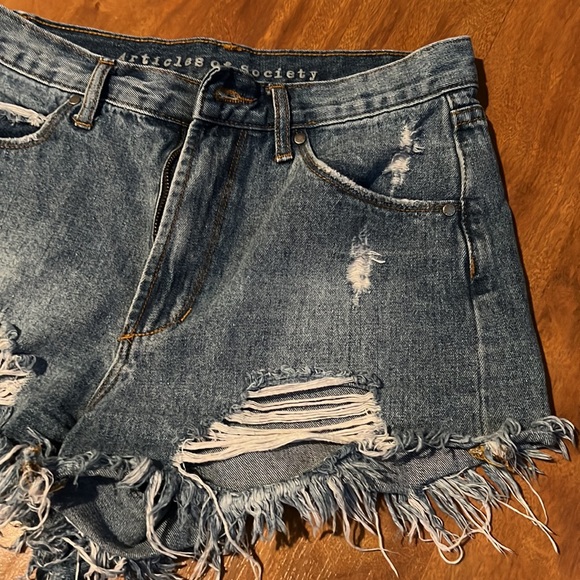 🎉Host Pick🎉 Articles of society denim shorts - Picture 2 of 8